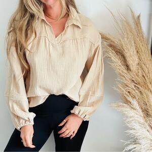 NEW NEWIN Boutique Beige Cream Tan Raw Hem $88 Long Sleeve Blouse Shirt Top L